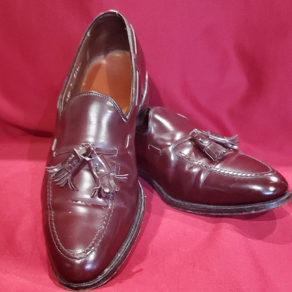Allen Edmonds Burgandy Grayson Leather Slip-On Tassle Loafers